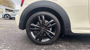 MINI Hatchback 1.5 Cooper Sport II 3dr Auto