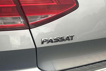 Volkswagen Passat 1.5 TSI EVO 150 R-Line 4dr DSG [Panoramic Roof]