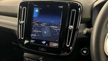 Volvo XC40 2.0 B4P R DESIGN 5dr AWD Auto