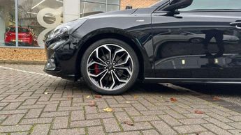 Ford Focus Estate 1.5 EcoBoost 182 ST-Line X 5dr Auto