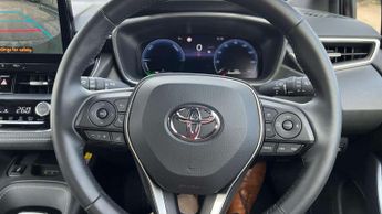 Toyota Corolla 1.8 Hybrid Design 5dr CVT