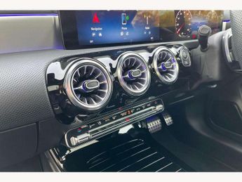 Mercedes-Benz CLA Shooting Brake CLA 220d AMG Line Premium Plus 5dr Tip Auto