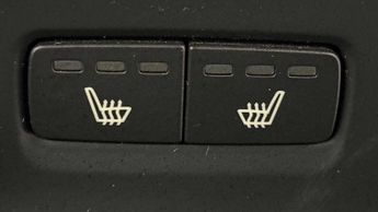 Volvo XC40 Recharge 1.5 T4 Recharge PHEV Plus Dark 5dr Auto