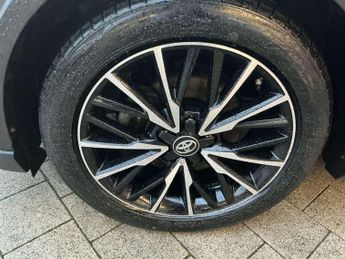 Toyota C-HR 1.8 Hybrid Excel 5dr CVT