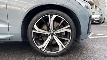 Volvo XC60 2.0 B4D R DESIGN Pro 5dr AWD Geartronic