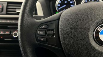 BMW 1 Series 118i [1.5] SE Business 5dr [Nv/Servotrn] Step Auto