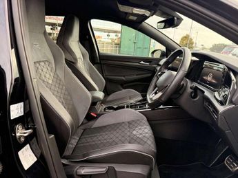 Volkswagen Golf 1.5 eTSI 150 R-Line 5dr DSG