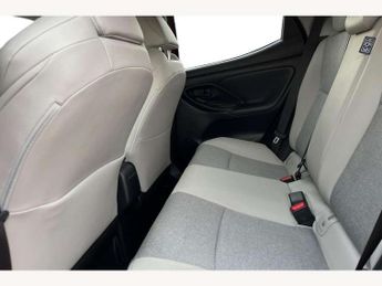 Toyota Yaris 1.5 Hybrid Excel 5dr CVT