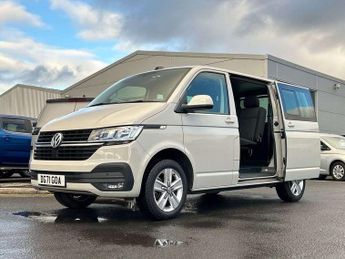 Volkswagen Transporter 2.0 TDI 150 Highline Kombi Van DSG