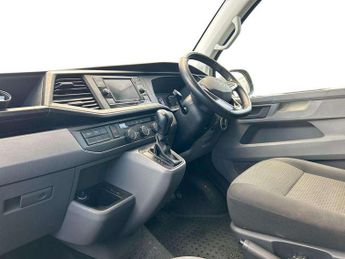 Volkswagen Transporter 2.0 TDI 150 Highline Kombi Van DSG