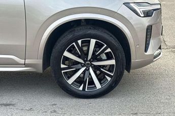 Volvo XC90 2.0 B5P Plus Dark 5dr AWD Geartronic