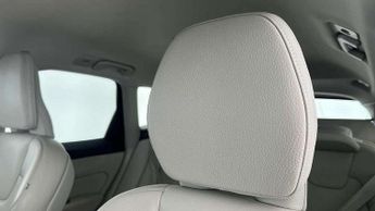 Volvo XC60 2.0 B4D Momentum Pro 5dr AWD Geartronic