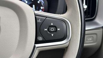 Volvo XC60 2.0 B4D Momentum Pro 5dr AWD Geartronic