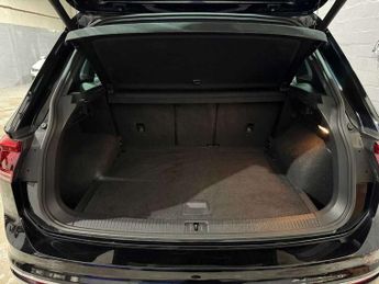 Volkswagen Tiguan 2.0 TSi 230 4Motion SEL 5dr DSG