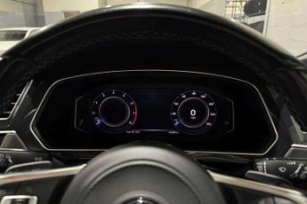 Volkswagen Tiguan 2.0 TSi 230 4Motion SEL 5dr DSG