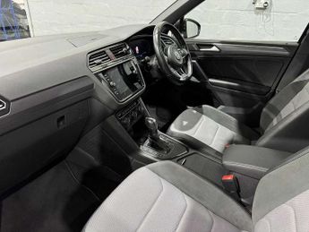Volkswagen Tiguan 2.0 TSi 230 4Motion SEL 5dr DSG