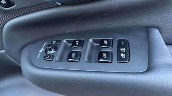 Volvo XC90 2.0 B5P [250] Plus Dark 5dr AWD Geartronic