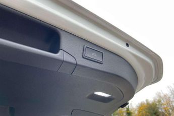 Volkswagen Passat Estate 1.5 eTSI R-Line 5dr DSG