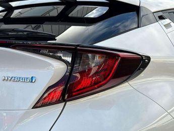 Toyota C-HR 1.8 Hybrid Design 5dr CVT