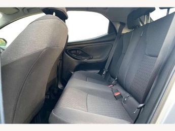 Toyota Yaris 1.5 Hybrid Design 5dr CVT