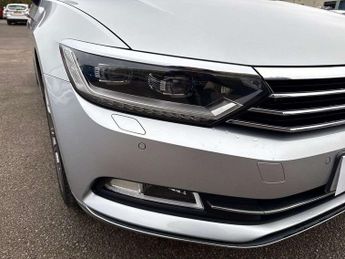 Volkswagen Passat 1.8 TSI 180 GT 4dr DSG [Panoramic Roof]