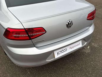 Volkswagen Passat 1.8 TSI 180 GT 4dr DSG [Panoramic Roof]