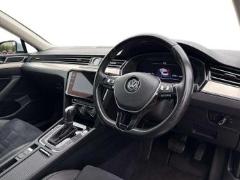 Volkswagen Passat 1.8 TSI 180 GT 4dr DSG [Panoramic Roof]