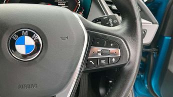 BMW 1 Series 118i [136] SE 5dr Step Auto [Live Cockpit Pro]