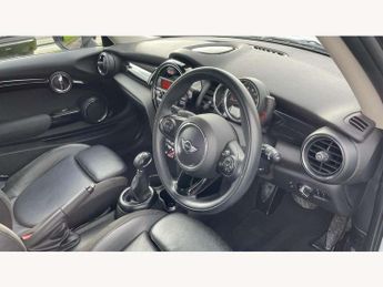MINI Hatchback 1.5 Cooper 3dr Auto