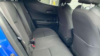 Toyota C-HR 1.8 Hybrid Design 5dr CVT