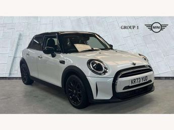MINI Hatch 1.5 Cooper Classic 5dr Auto [Comfort/Nav Pack]