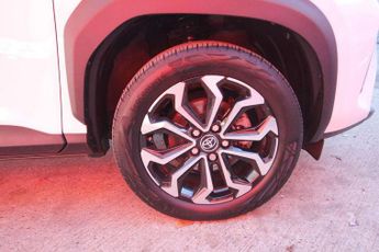 Toyota Yaris Cross 1.5 Hybrid Design 5dr CVT