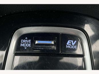 Toyota Corolla 1.8 VVT-i Hybrid Icon Tech 5dr CVT