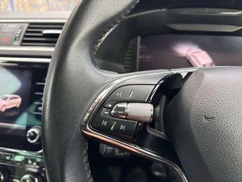 Skoda Superb Estate 2.0 TDI CR SE L 5dr DSG