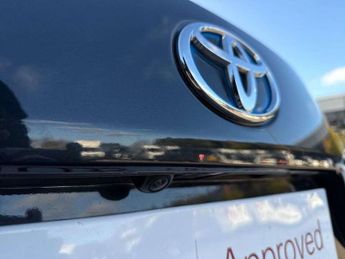 Toyota Corolla Touring Sport 1.8 VVT-i Hybrid Icon Tech 5dr CVT