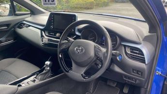 Toyota C-HR 1.8 Hybrid Design 5dr CVT