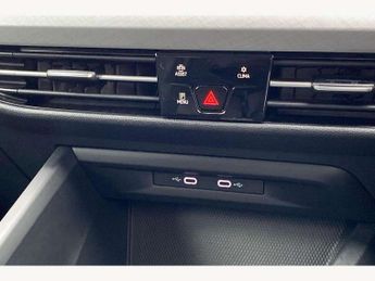 Volkswagen Golf 1.5 eTSI 150 Life 5dr DSG