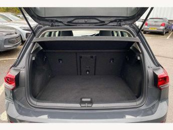 Volkswagen Golf 1.5 eTSI 150 Life 5dr DSG