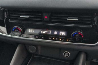 Nissan Qashqai 1.3 DiG-T MH 158 N-Connecta 5dr Xtronic