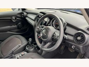 MINI Hatchback 5dr 1.5 Cooper II 5dr Auto