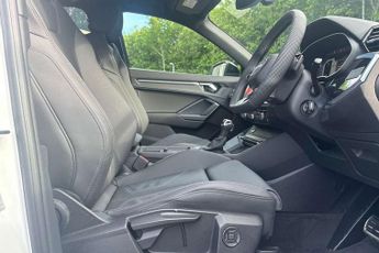 Audi Q3 35 TFSI Black Edition 5dr S Tronic [20" Alloy]