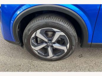 Nissan Qashqai 1.3 DiG-T MH 158 N-Connecta 5dr Xtronic