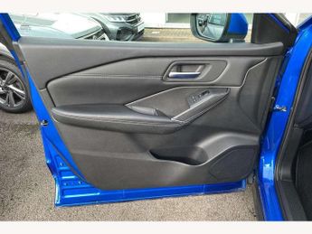 Nissan Qashqai 1.3 DiG-T MH 158 N-Connecta 5dr Xtronic