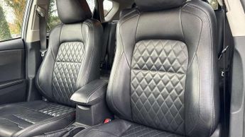 Toyota Auris 1.8 Hybrid GB25 5dr CVT