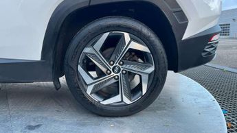 Hyundai Tucson 1.6 TGDi Plug-in Hybrid Premium 5dr 4WD Auto