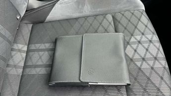 Volkswagen Golf 1.5 eTSI 150 R-Line 5dr DSG