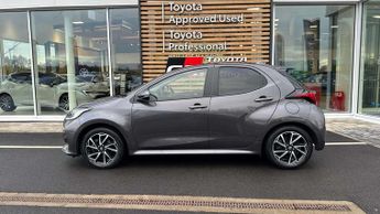 Toyota Yaris 1.5 Hybrid Design 5dr CVT