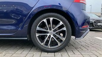 Volkswagen Golf 1.5 TSI EVO 150 R-Line Edition 5dr DSG