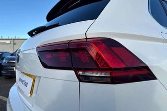 Volkswagen Tiguan 2.0 TSi 230 4Motion SEL 5dr DSG