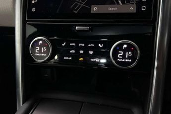 Land Rover Discovery 3.0 D300 R-Dynamic SE 5dr Auto